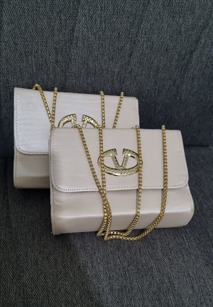 Handbags Haven image 2