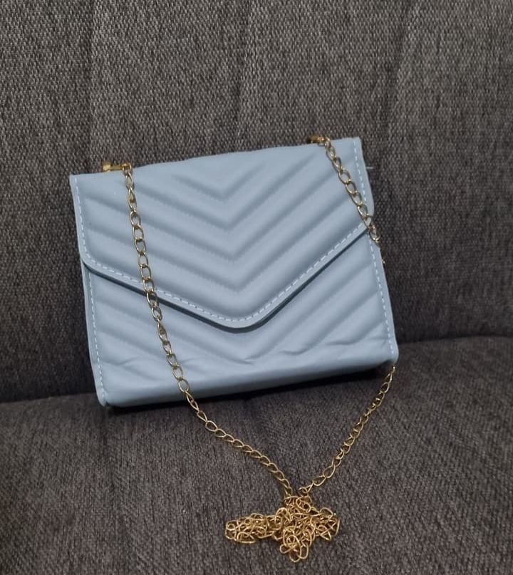 Handbags Haven image 4